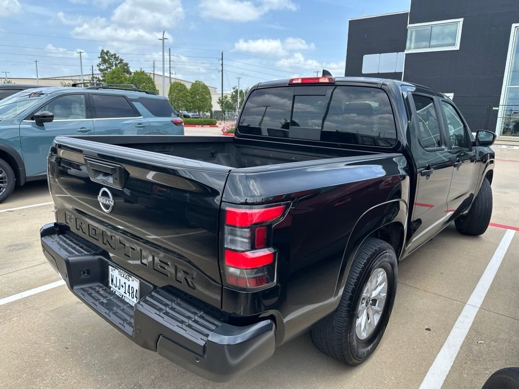 Certified Used 2025 Black Nissan S image 2