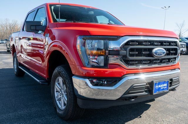 Used 2023 Race Red Ford XLT image 3