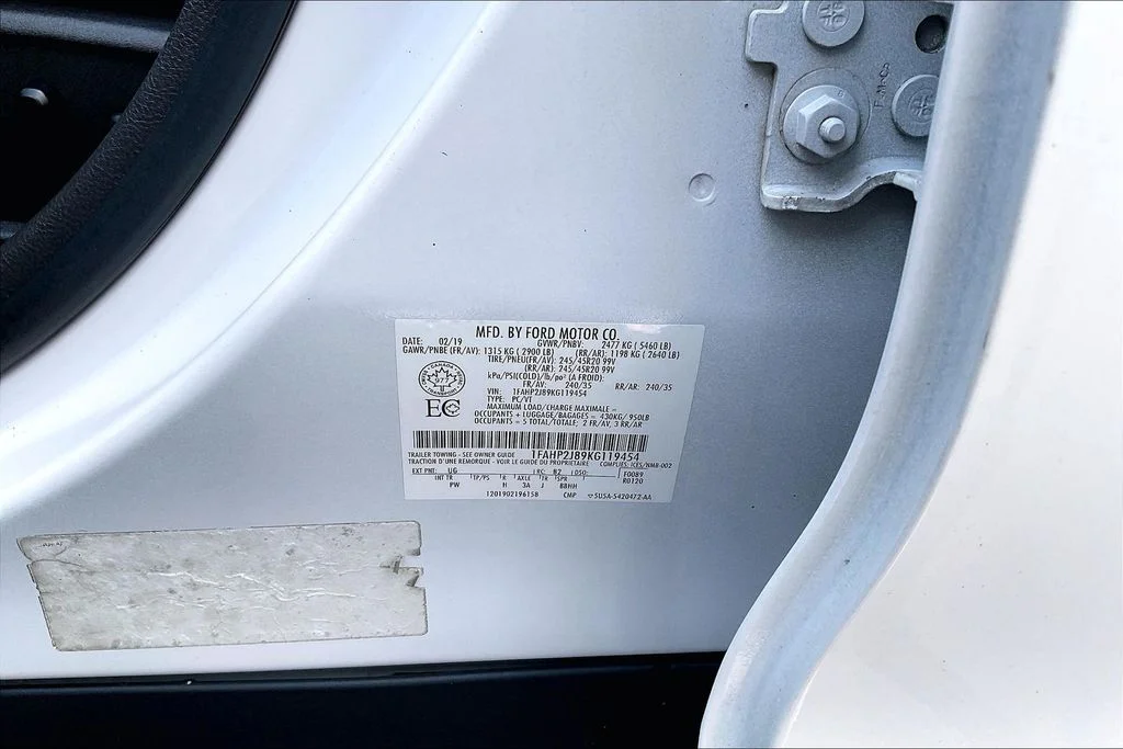 Used 2019 White Ford Limited image 33