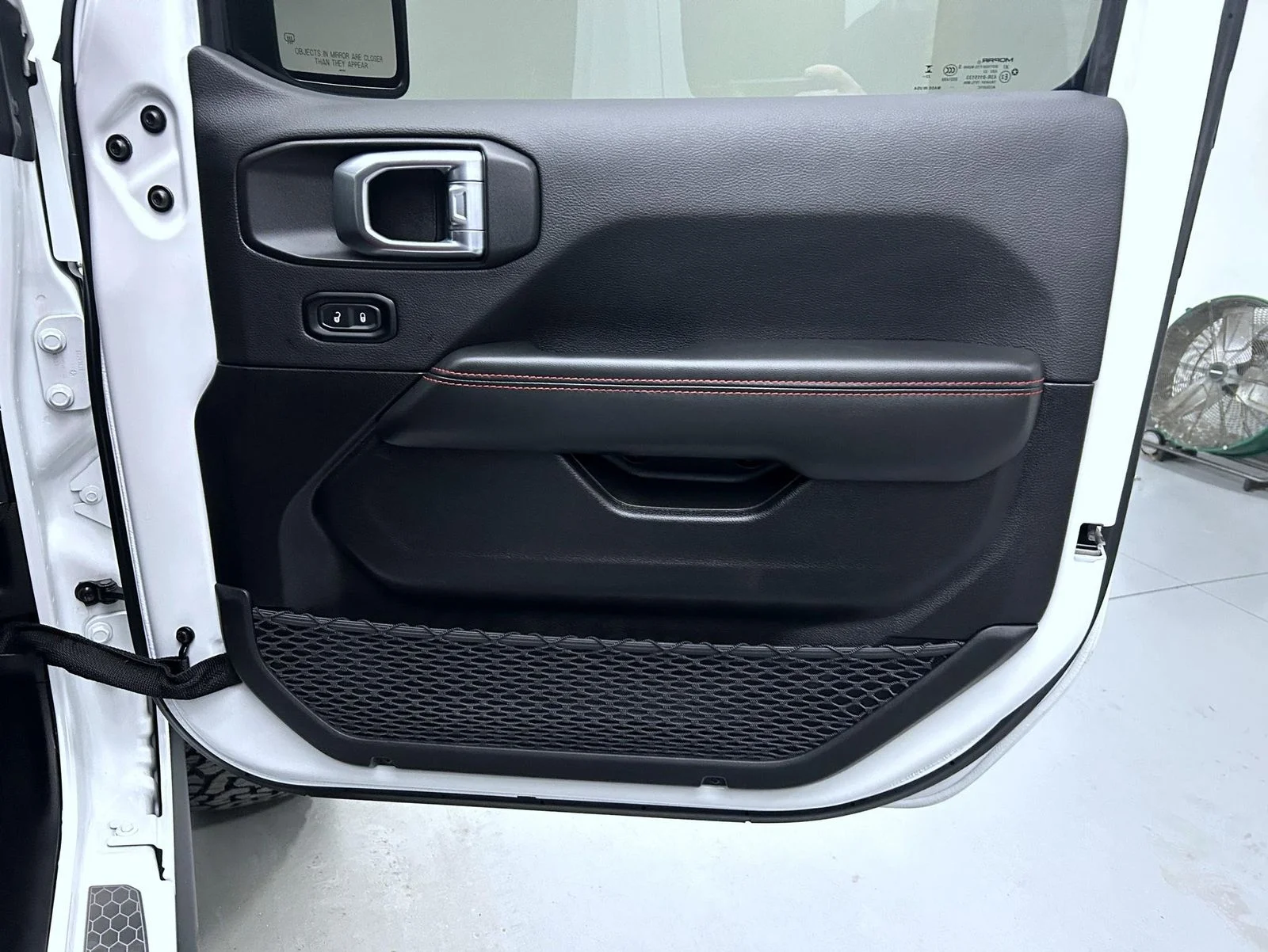 Used 2024 White Jeep Rubicon 392 image 16