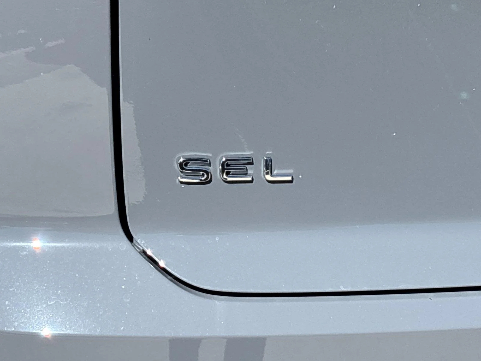 New 2026 Pure Gray Volkswagen 2.0T SEL Premium R-Line image 10