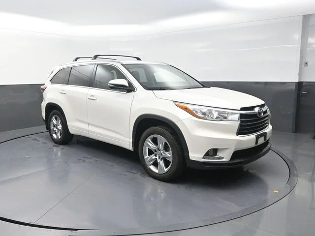 Used 2015 White Toyota Limited image 10