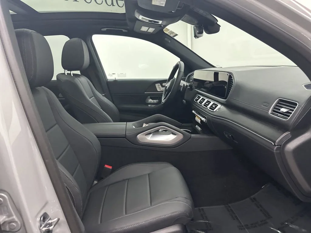 New 2026 White Mercedes-Benz GLE 450 image 25