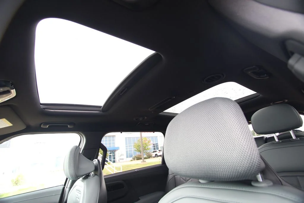 New 2027 Black Kia X-Line SX image 12
