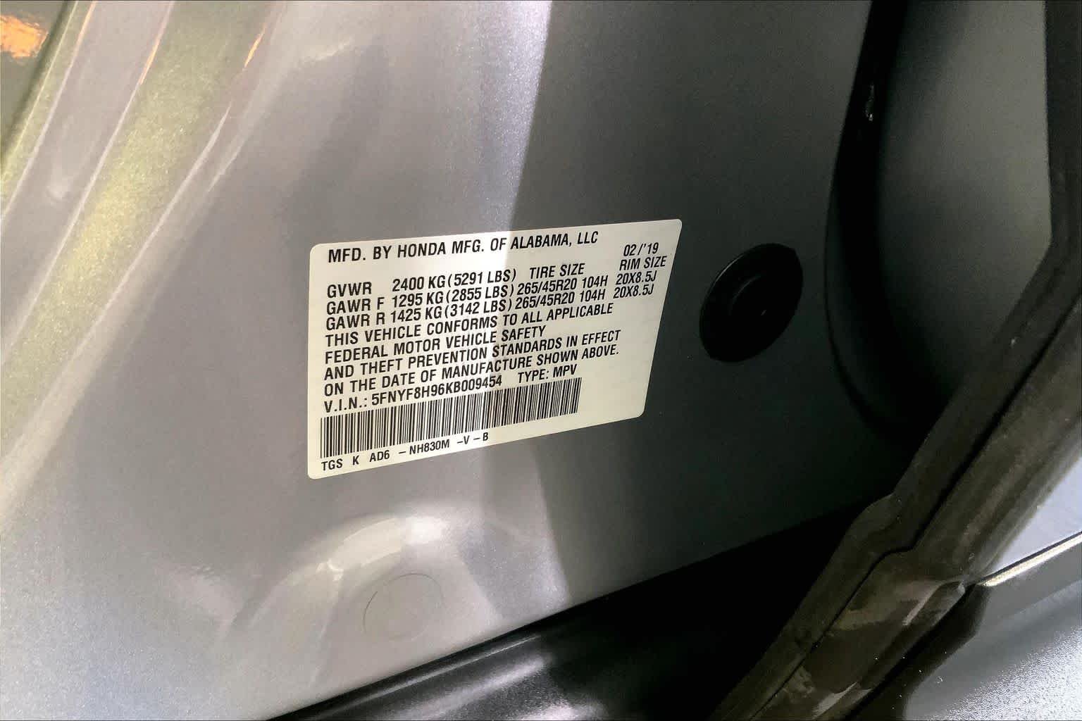 Used 2019 Lunar Silver Metallic Honda Touring image 34
