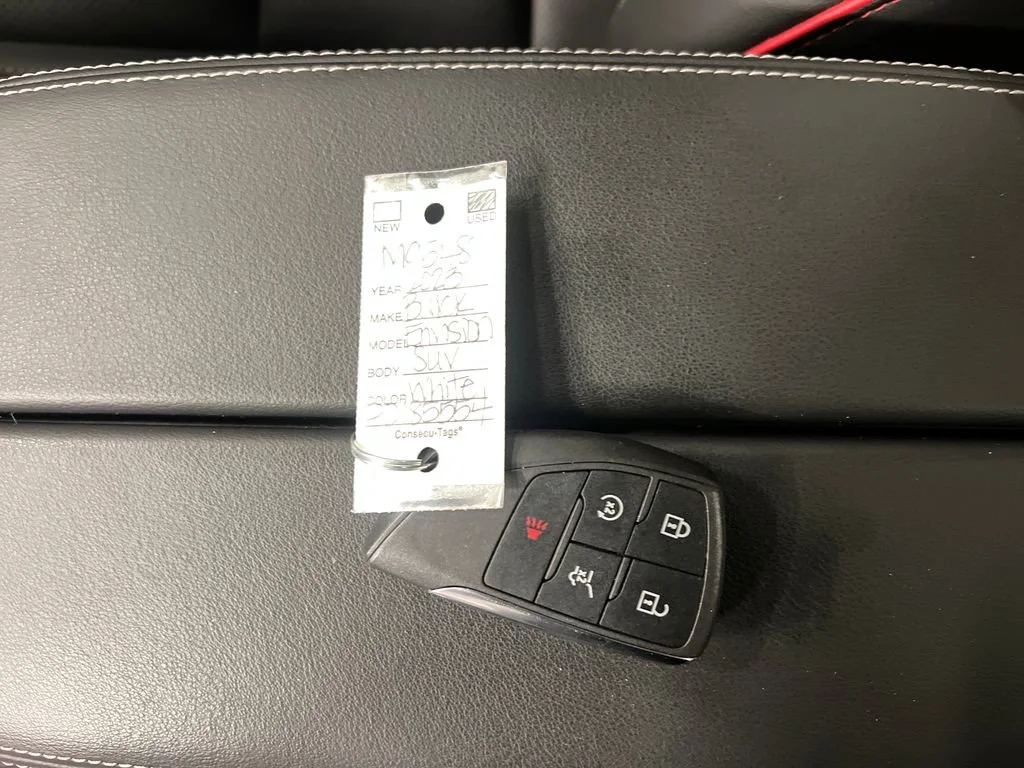 2023 Buick Envision Essence - Photo 30