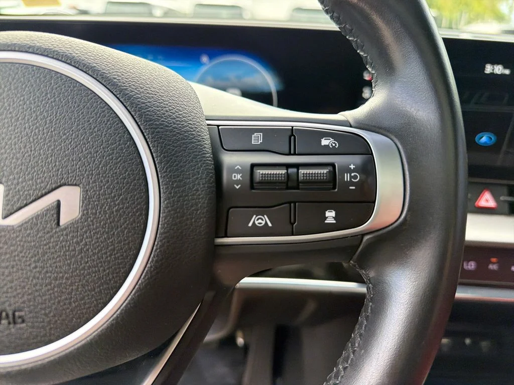 2023 Kia Sportage SX - Photo 21