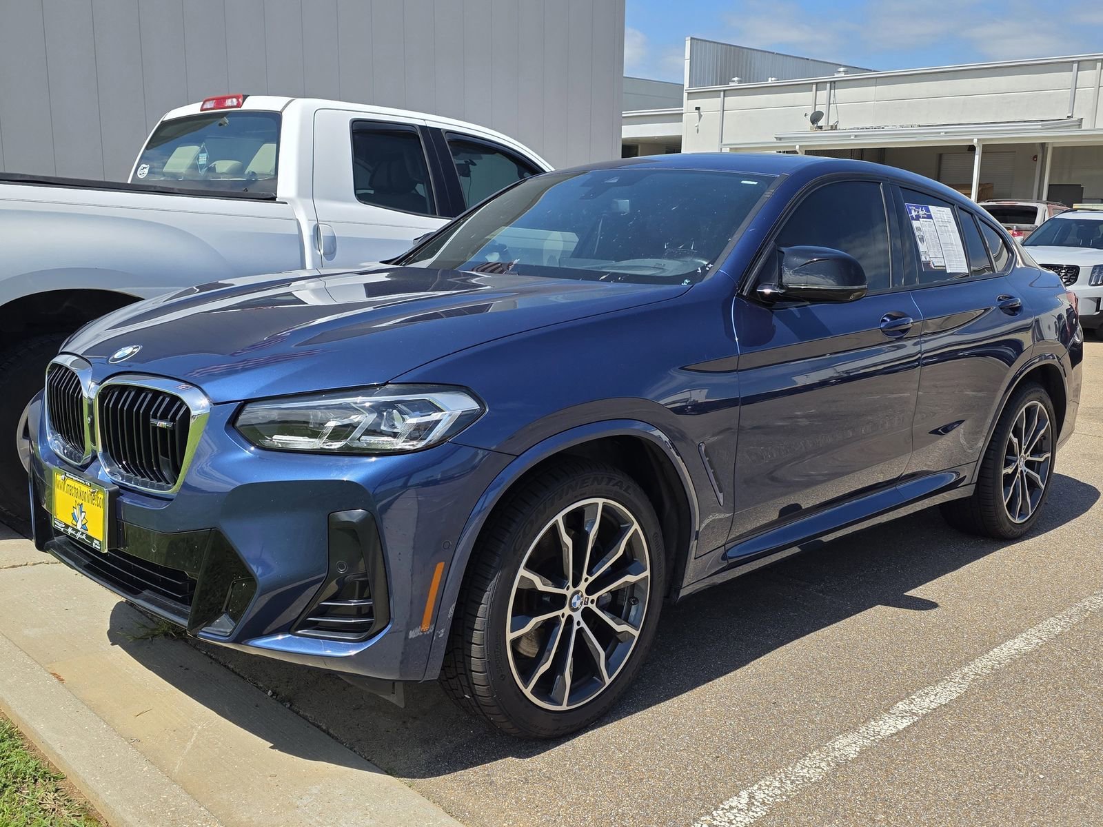 2022 BMW X4 M40i's photo