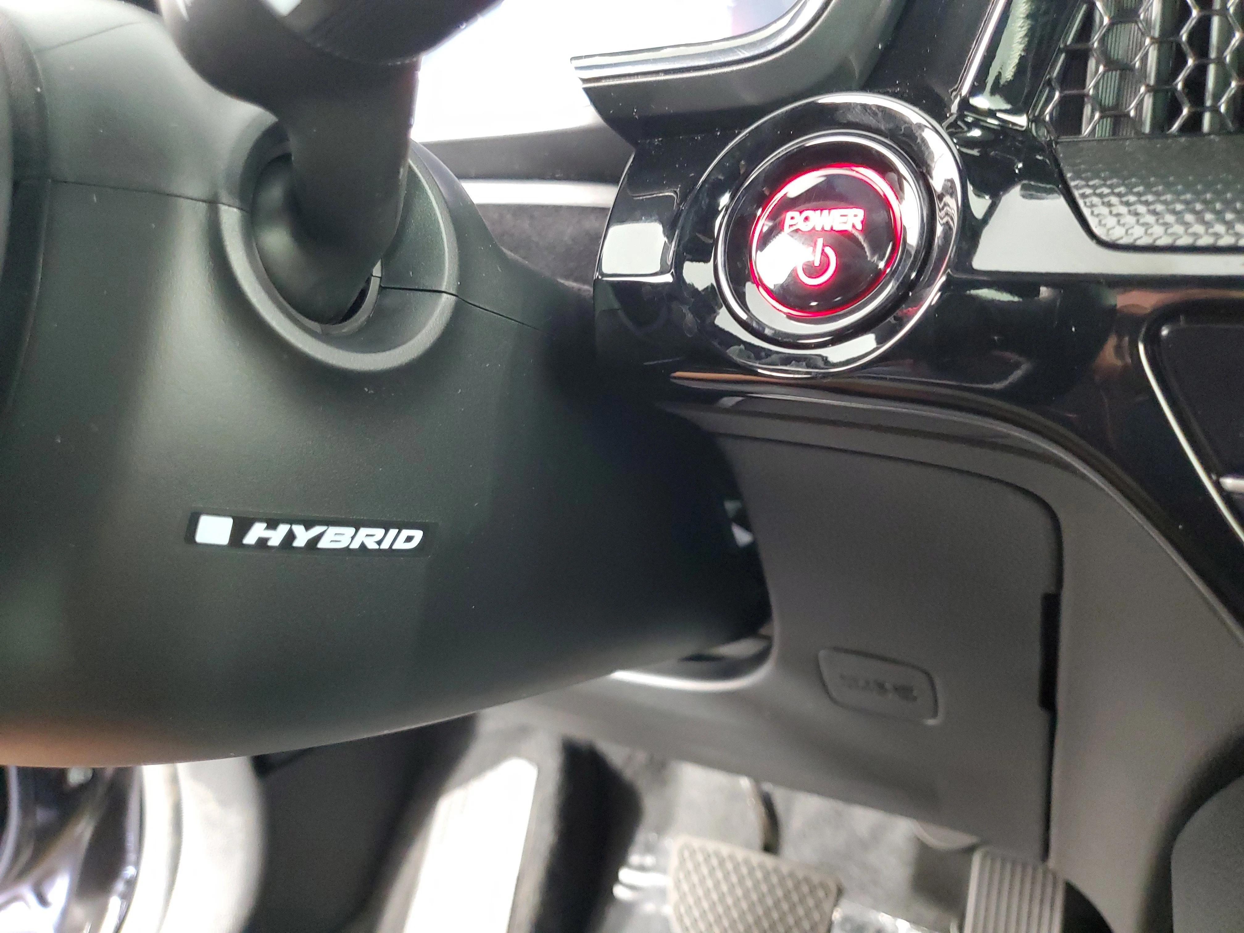 New 2026 Platinum White Pearl Honda AWD Sport Touring Hybrid image 21