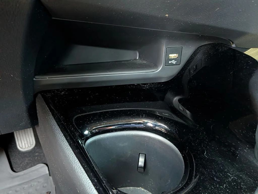 Used 2021 White Toyota XLE image 29