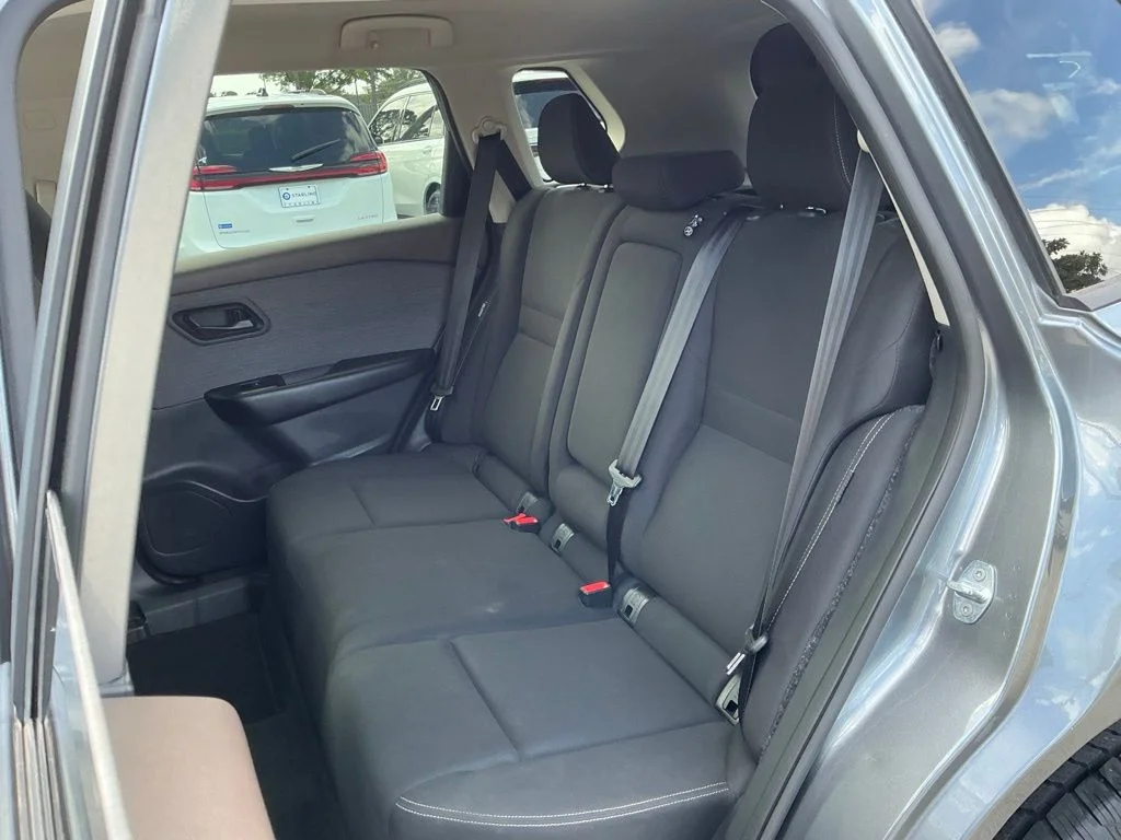 Used 2023 Gray Nissan S image 22