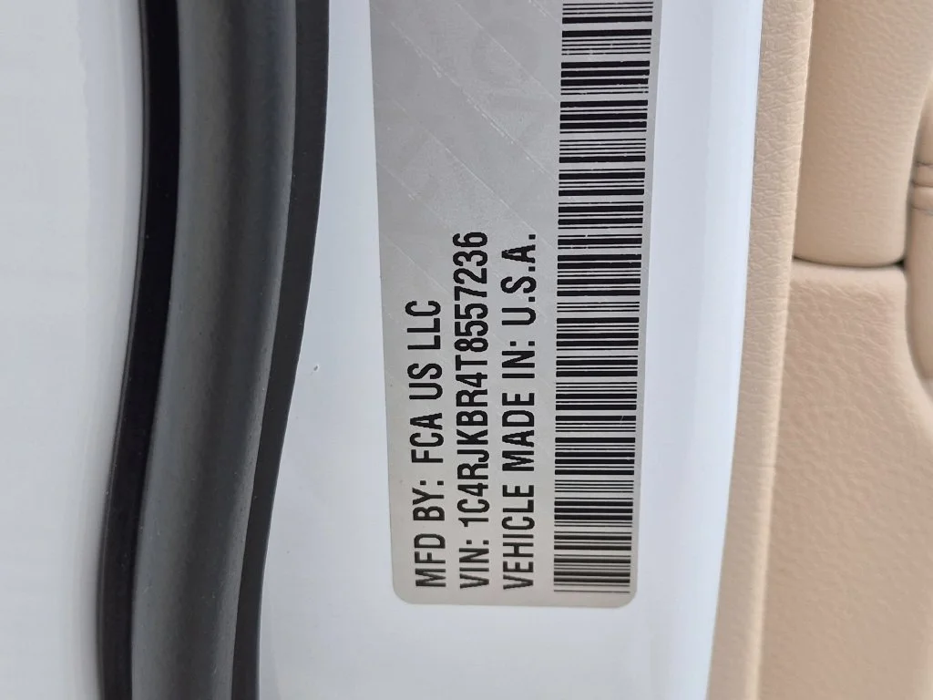 Used 2026 White Jeep Limited image 34
