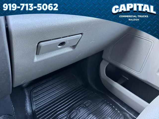 Used 2022 White Ford XL image 27
