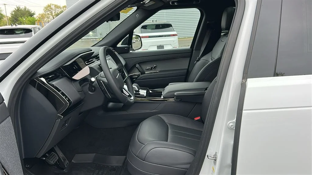 2026 Land Rover Range Rover Sport SE - Photo 10