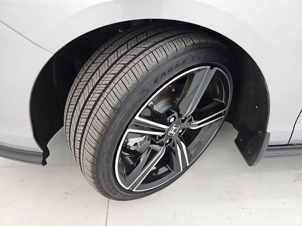 2025 Honda Accord Hybrid Sport - Photo 36
