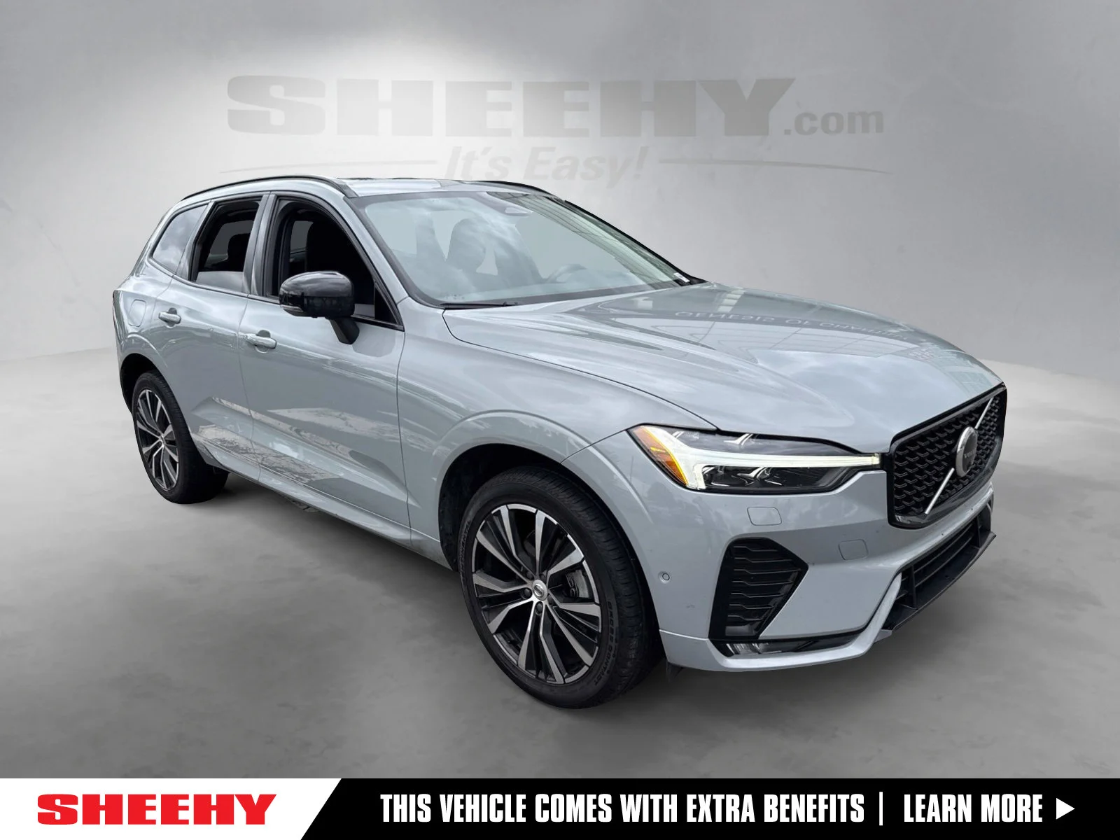 2025 Volvo XC60 Plus