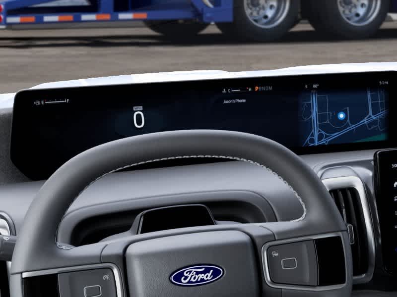 New 2027 Star White Metallic Tri-Coat Ford Platinum image 9