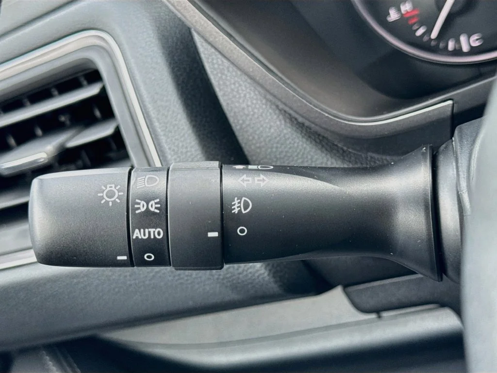 New 2027 Silver Subaru Limited image 13