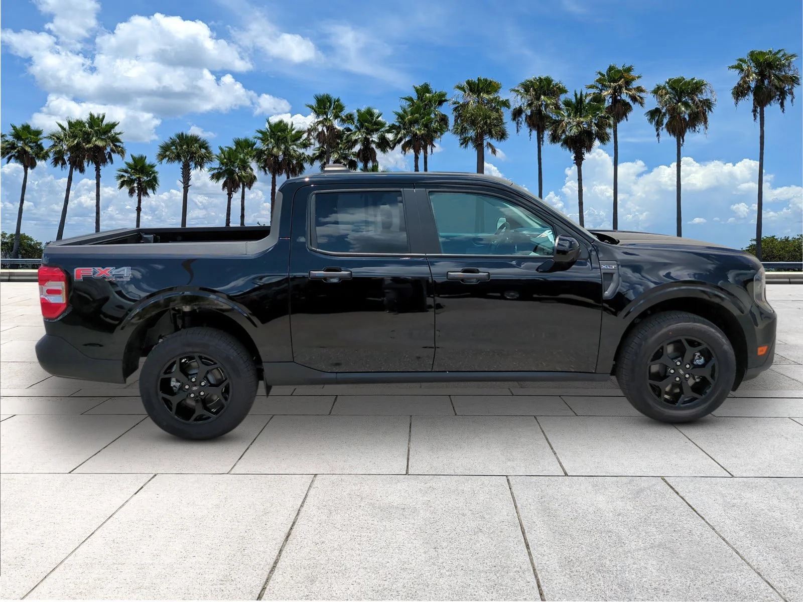 2025 Ford Maverick XLT - Photo 8