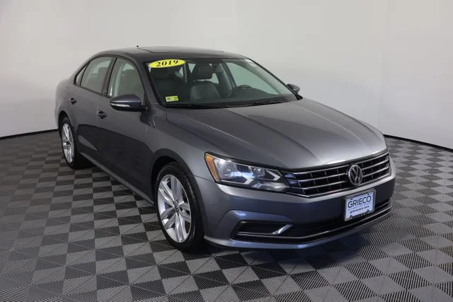 2019 Volkswagen Passat 2.0T Wolfsburg