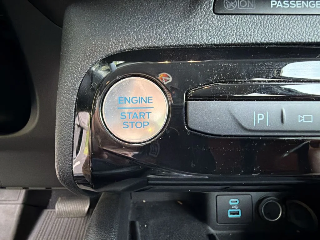 Used 2023 White Ford Platinum image 12