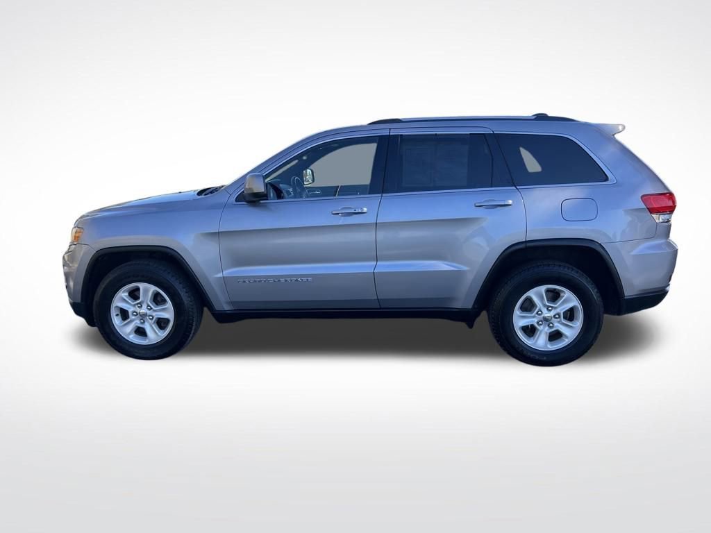Used 2014 Jeep Grand Cherokee Laredo with VIN 1C4RJFAG1EC238352 for sale in Clinton, MI