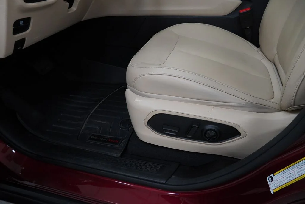 Used 2022 Red Jeep 4xe image 44
