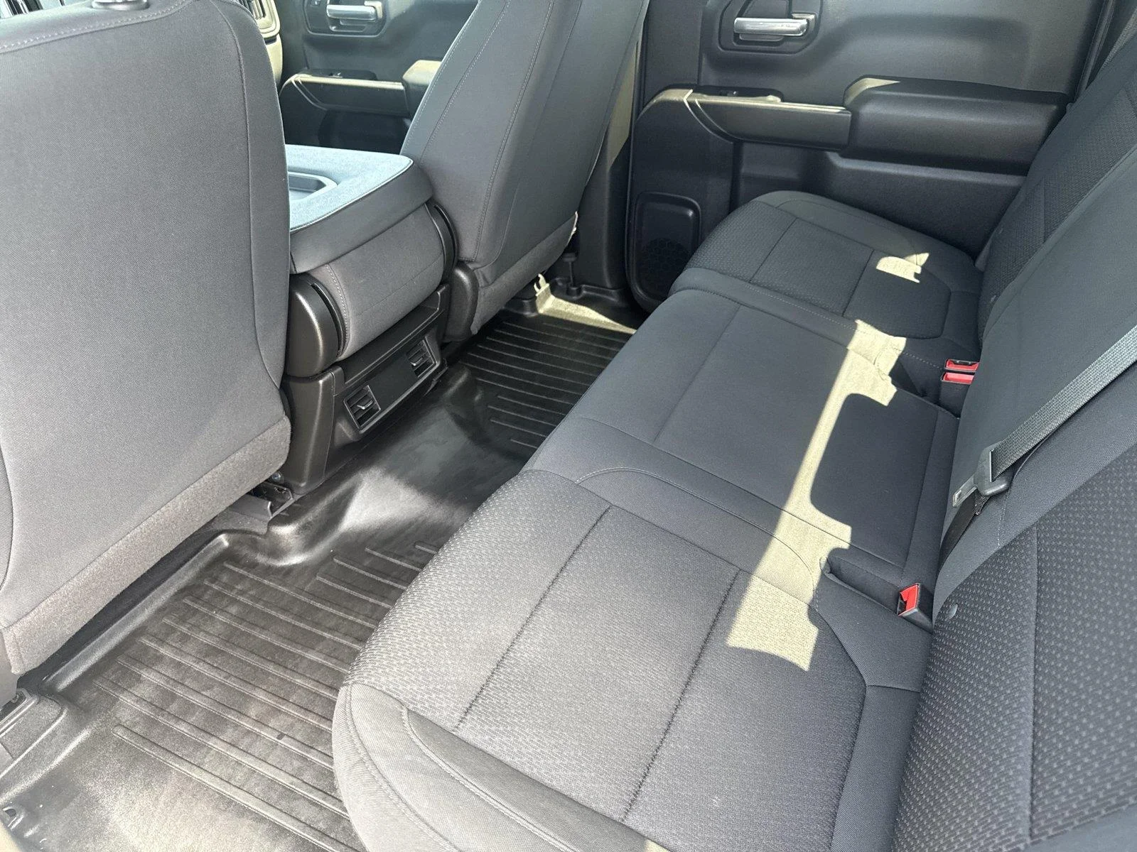 Used 2022 SILVER ICE METALLIC Chevrolet Custom image 30