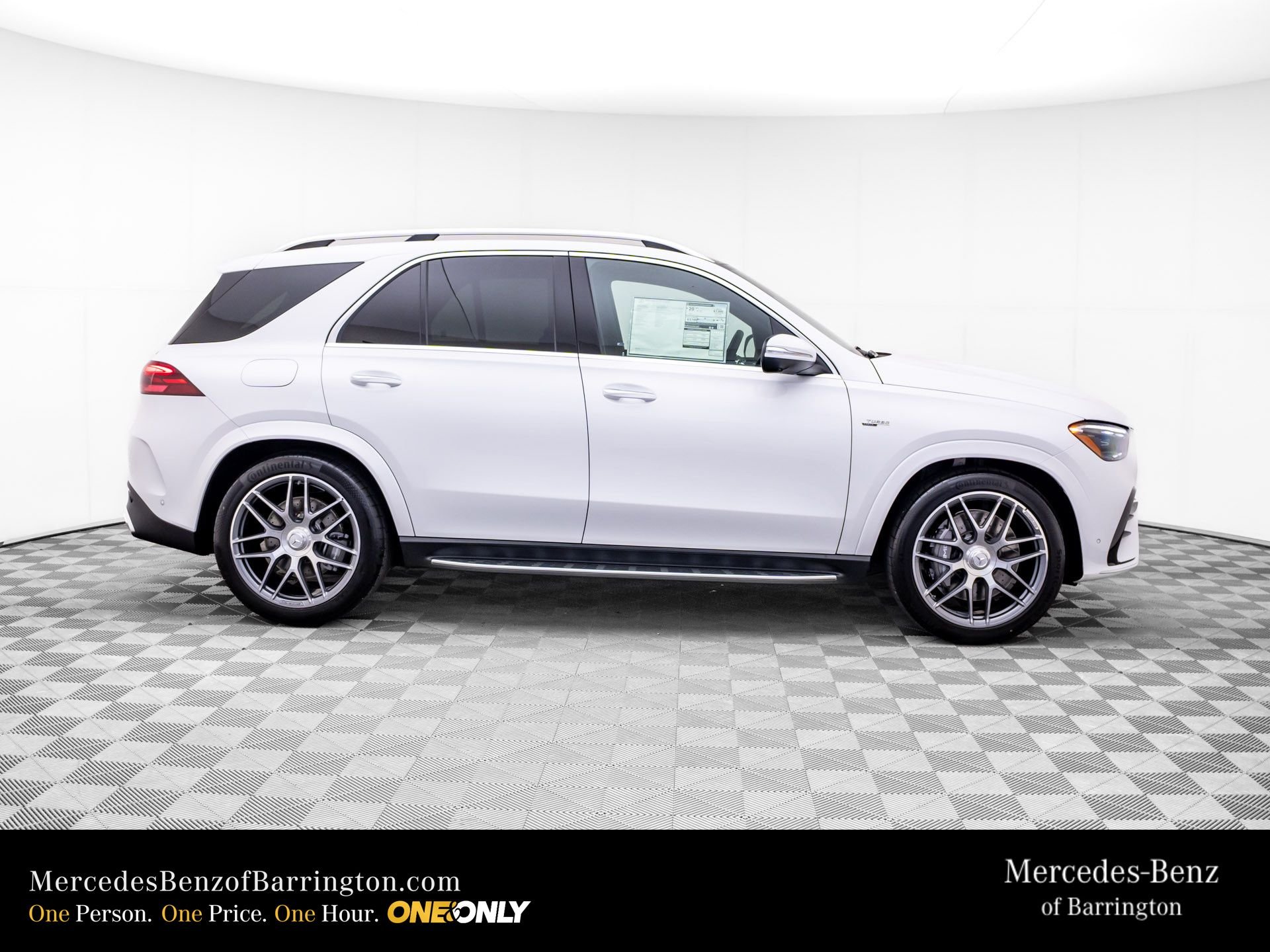 New 2026 MANUFAKTUR Moonlight White Metallic Mercedes-Benz GLE 53 AMG® image 7