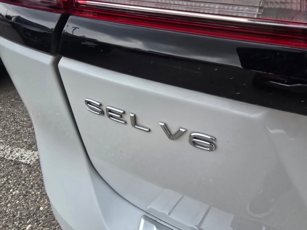 Used 2023 Opal White Pearl Volkswagen 3.6L V6 SEL R-Line Black image 10