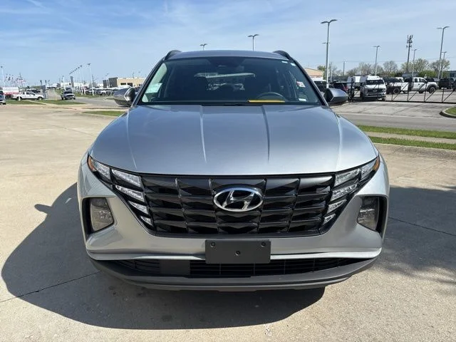 Used 2024 Shimmering Silver Hyundai SEL image 4