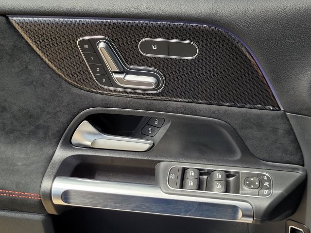 2025 Mercedes-Benz GLB Base - Photo 54