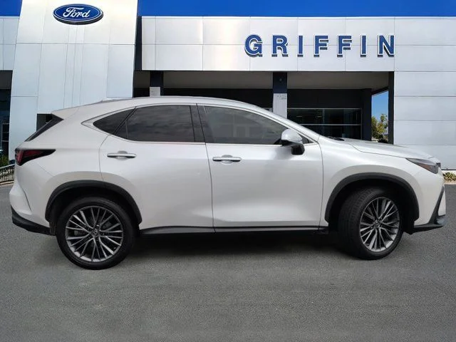 Used 2022 White Pearl Lexus 350 Premium image 3
