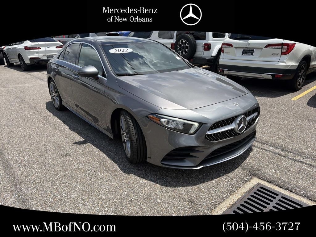 2022 Mercedes-Benz A-Class A220's photo