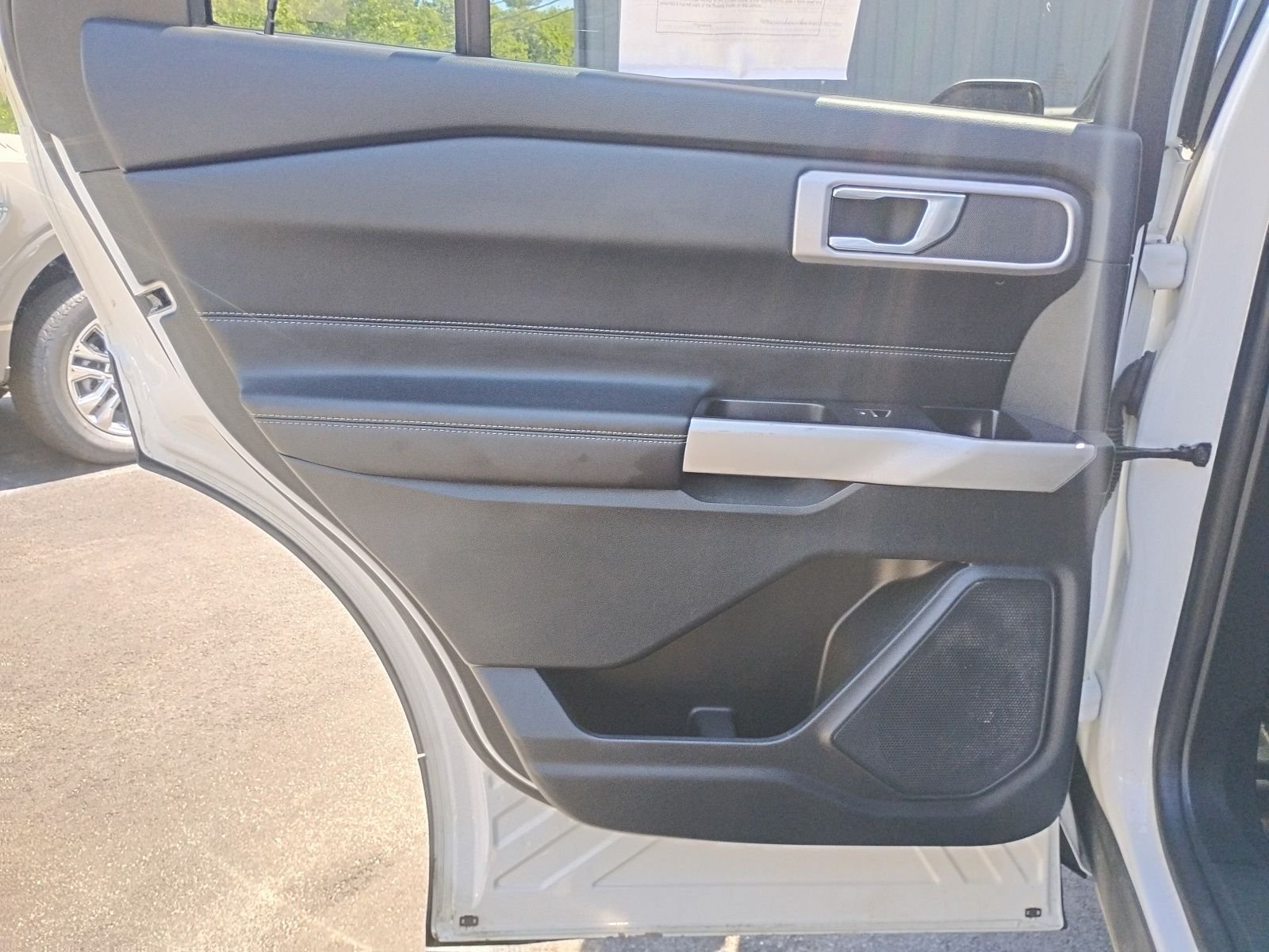 Used 2022 White Ford XLT image 13