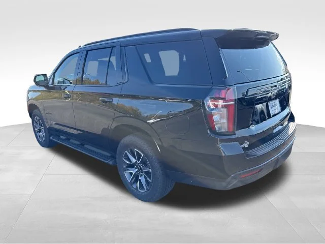 Used 2024 Black Chevrolet Z71 image 3