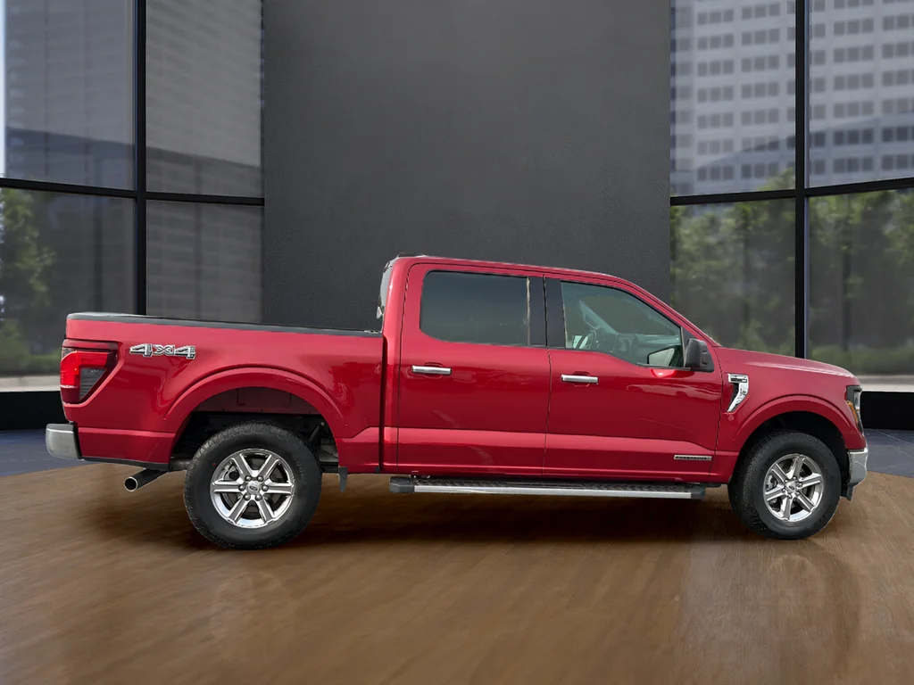 Used 2025 Red Ford XLT image 17