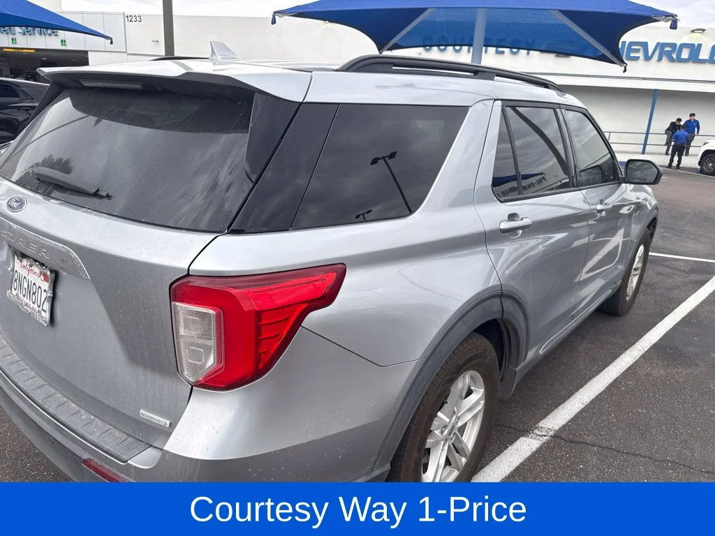 Used 2020 Silver Ford XLT image 9