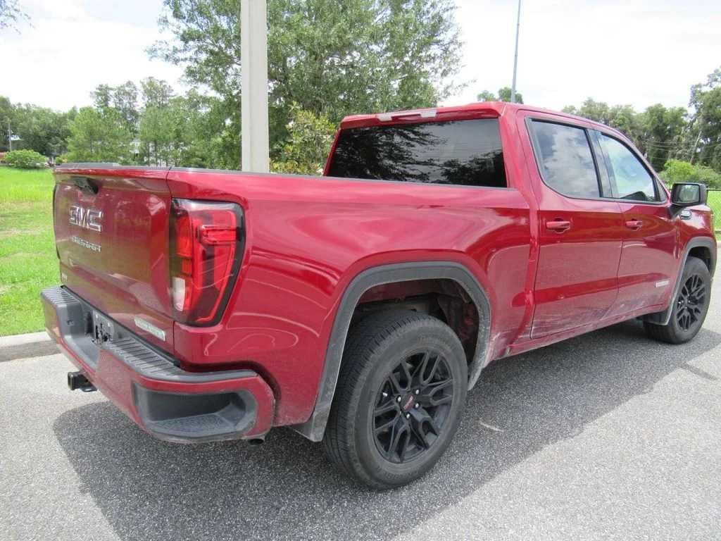 Used 2024 Red GMC Elevation image 4