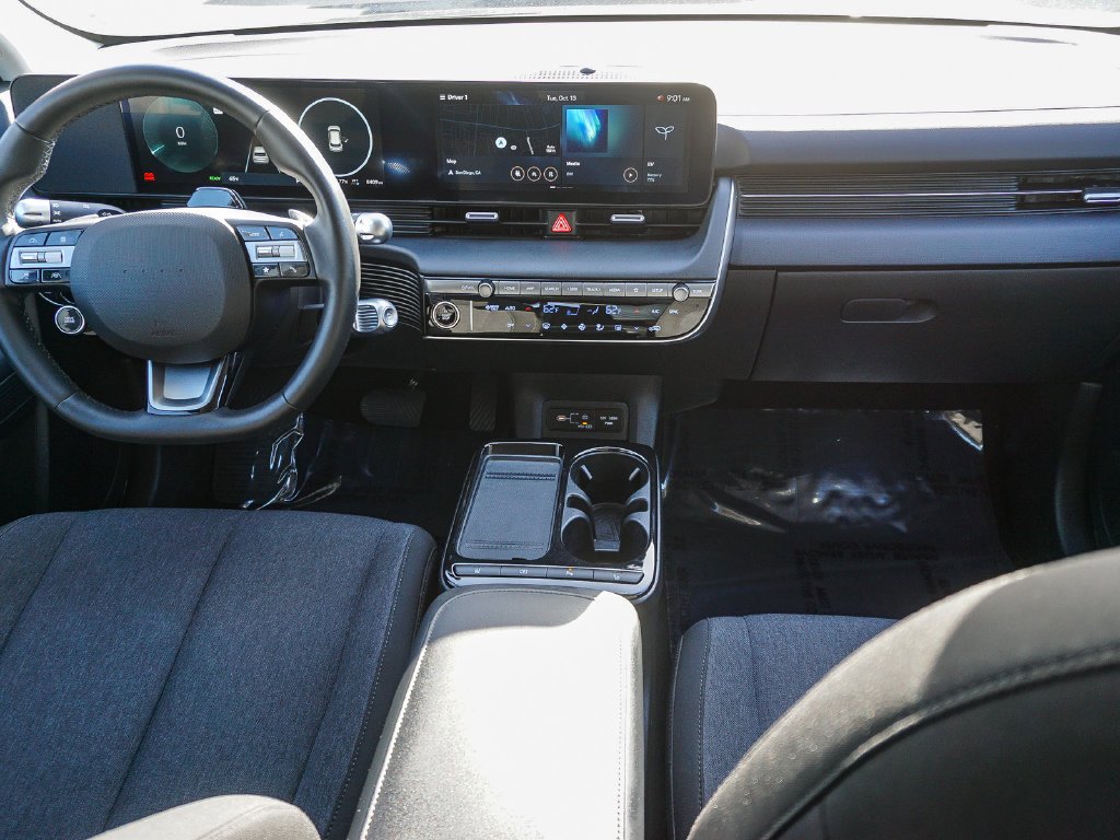 Used 2026 Green Hyundai SE Standard Range image 15