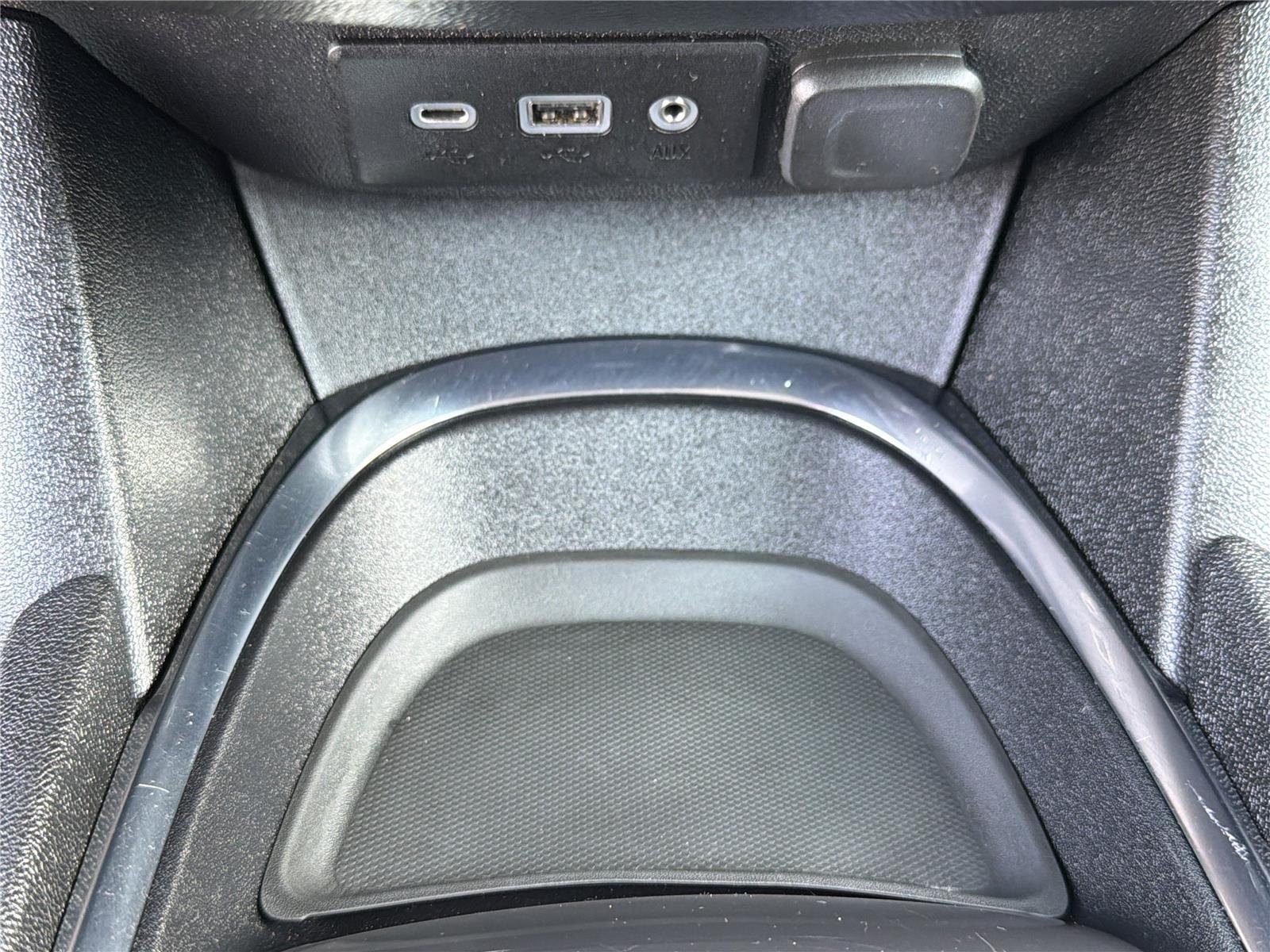 Used 2025 Mosaic Black Metallic Chevrolet LT image 8
