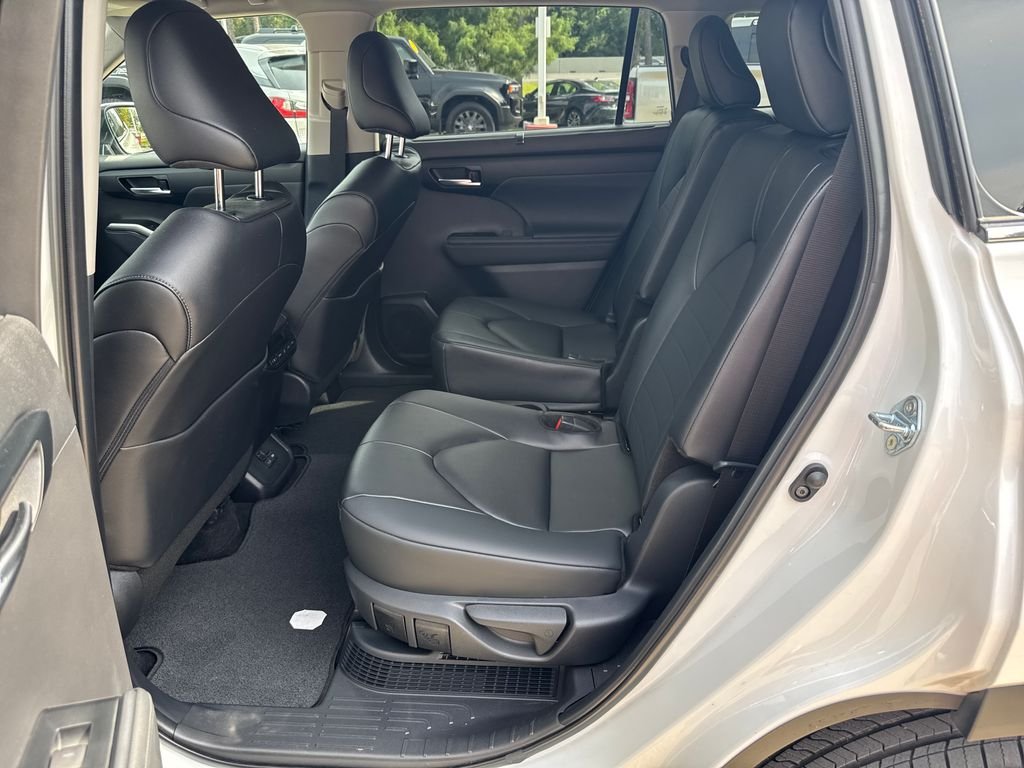Used 2026 Beige Toyota XLE image 19