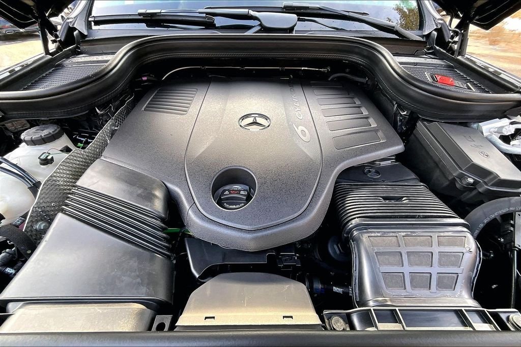 New 2026 Black Mercedes-Benz GLE 450 image 11