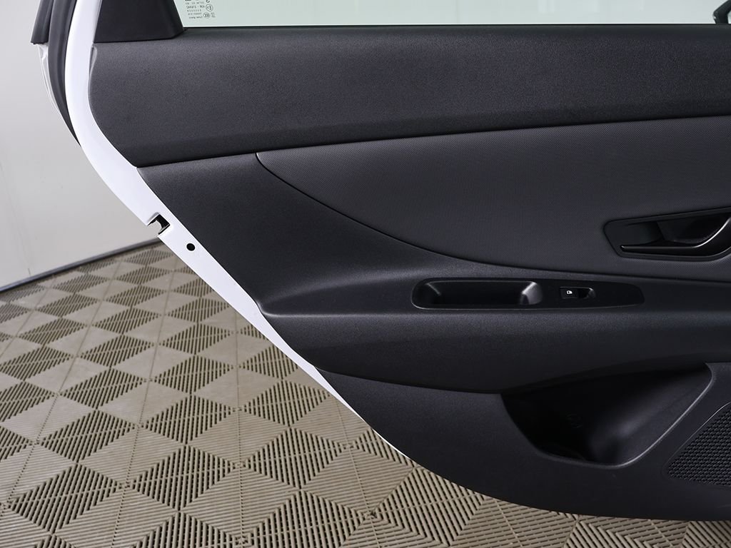 2025 Hyundai Elantra N Line - Photo 25