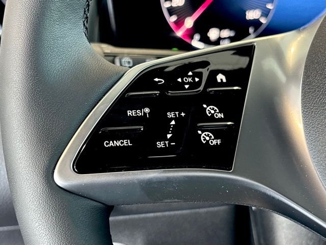 New 2026 Polar White Mercedes-Benz GLB 250 image 19