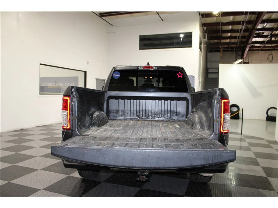 Used 2020 Granite Crystal Metallic Clearcoat Ram Big Horn image 18