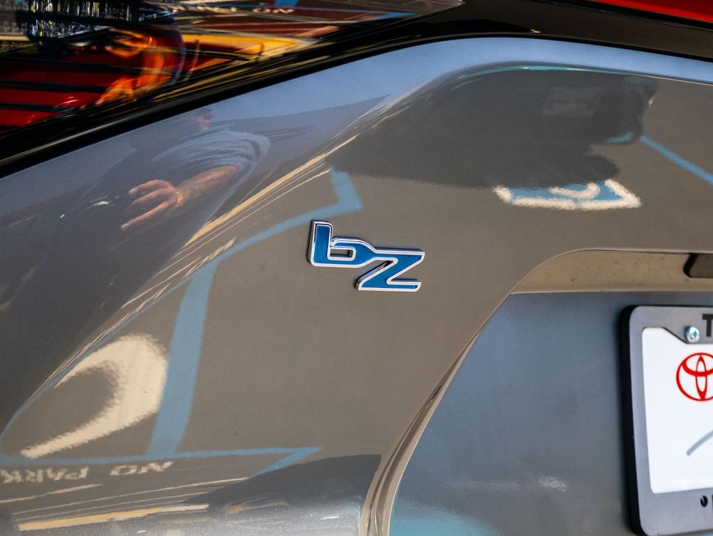 New 2026 Heavy Metal <sup>1</sup> Toyota  XLE image 12