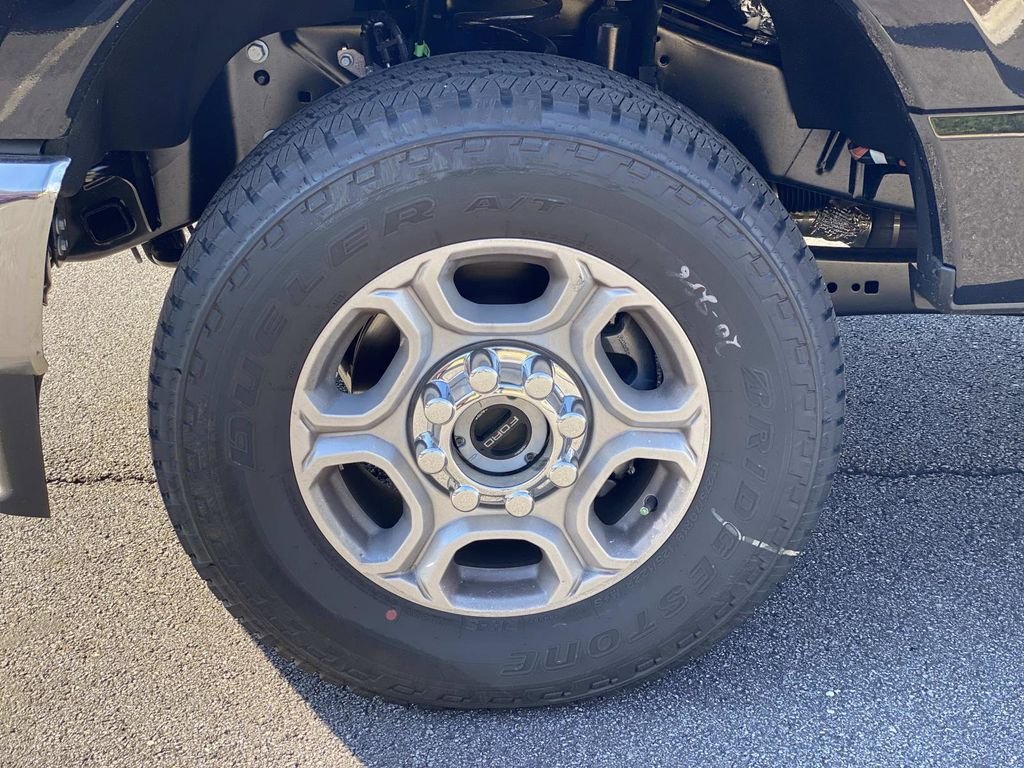 New 2026 Black Ford XLT image 7