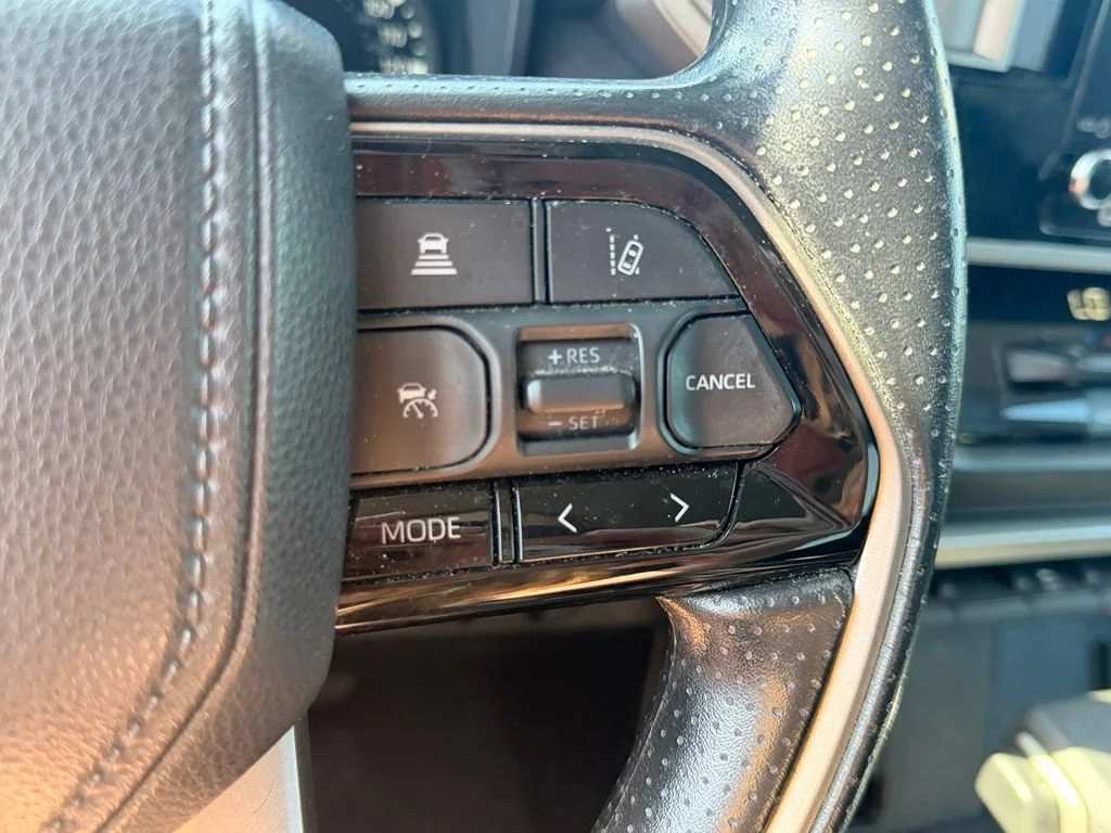 Used 2023 White Toyota SR5 image 31