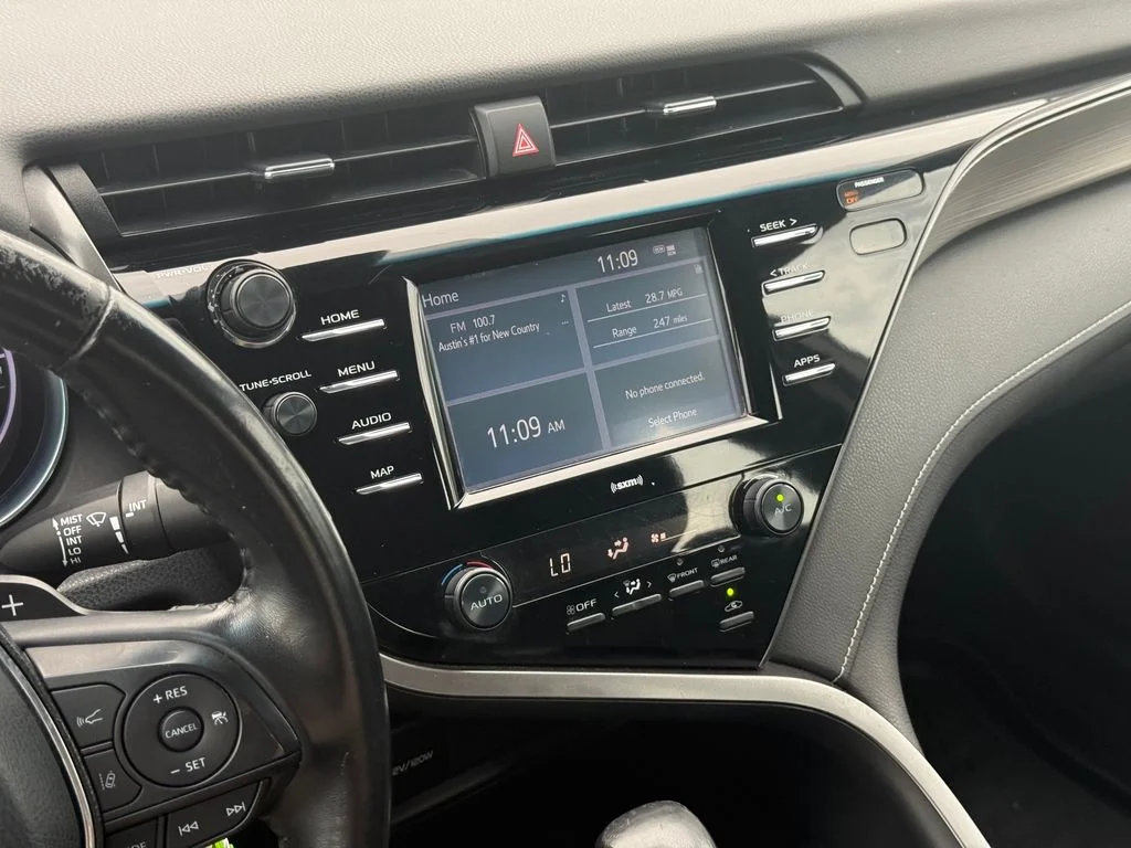 Used 2020 Gray Toyota SE image 15